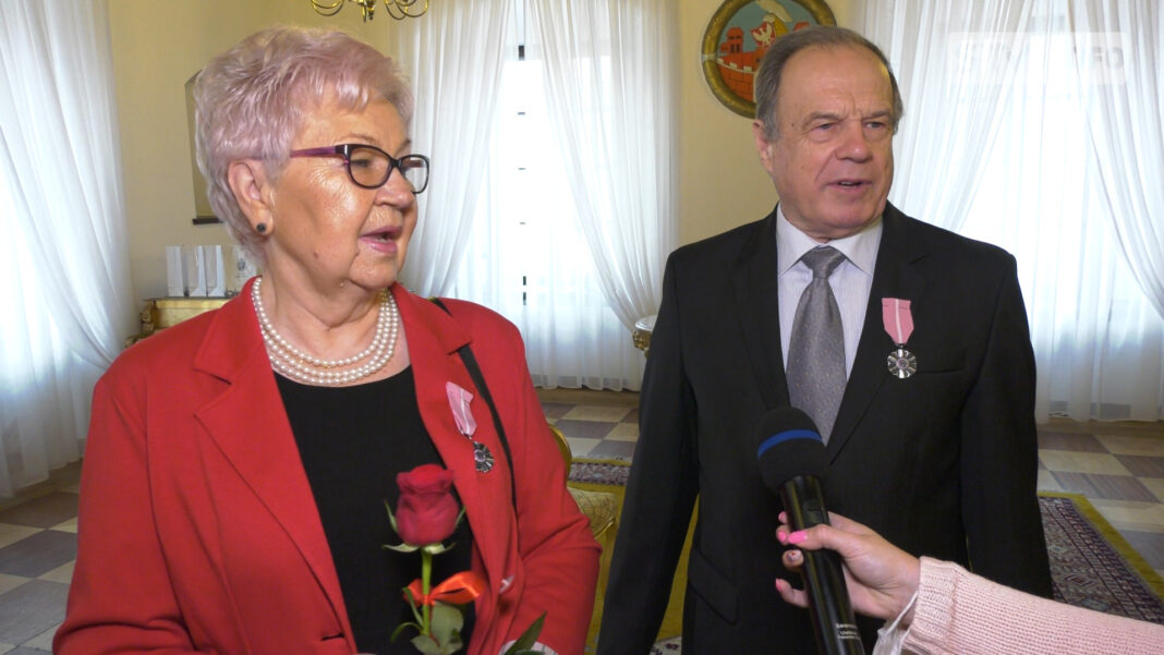 Piękne wspomnienia i wiele wzruszeń. 50 lat temu postanowili razem iść przez życie