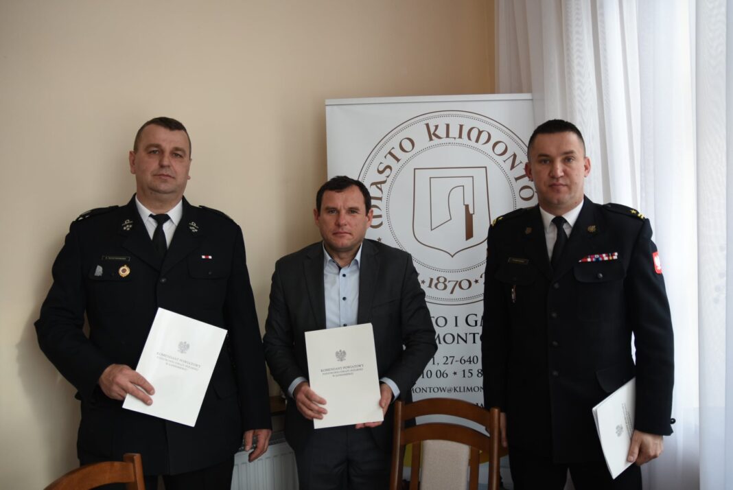 OSP Zakrzów dołącza do KSRG. Ważna umowa podpisana