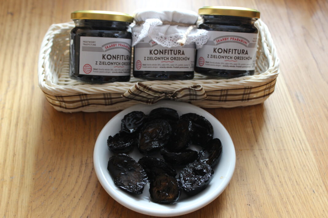 Konfitura z zielonych orzechów