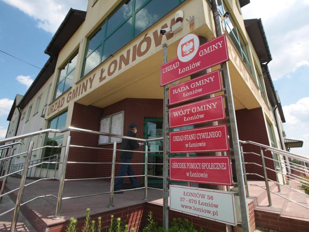 Ograniczenia w Urzędzie Gminy w Łoniowie