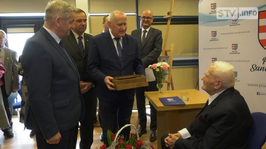Bogusław Teter z Sandomierza skończył 100 lat! Wielkie urodziny wśród najbliższych
