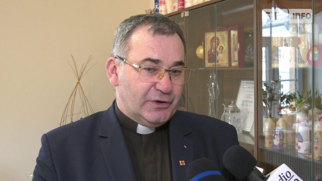 Ks. Bogusław Pitucha: Sandomierska Caritas przygotowała 120 miejsc dla uchodźców. Kolejne 100 jest w zanadrzu