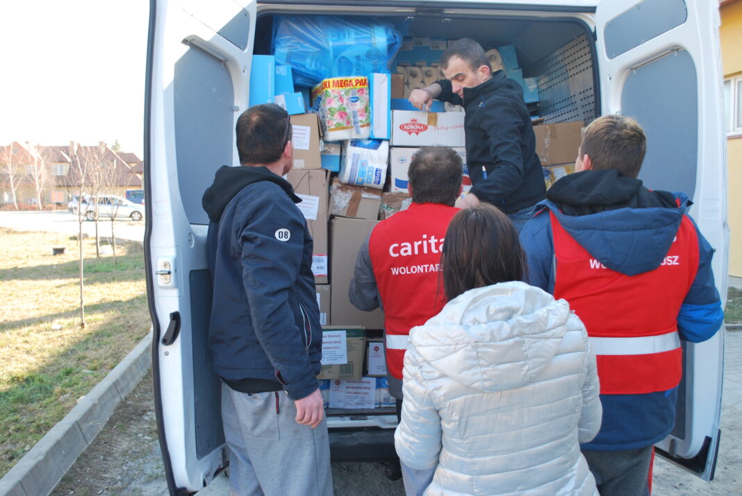 Pomoc od Caritas już dociera na Ukrainę. Kolejny konwój humanitarny wyruszy w niedzielę