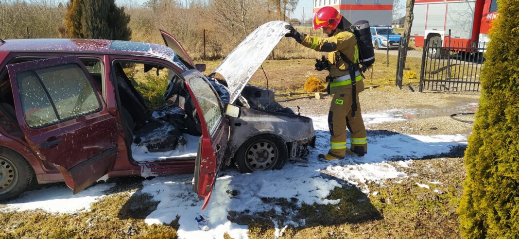 LIPNIK: W Leszczkowie palił się samochód