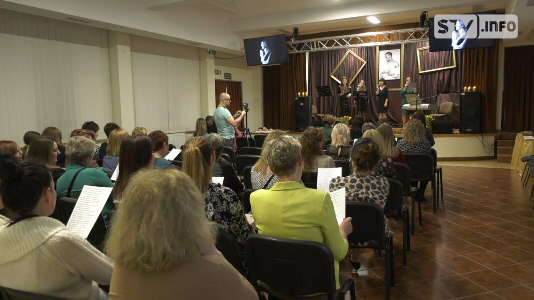 Dzień Kobiet w Łoniowie z profilaktyką raka piersi i wystawą fotograficzną #pomacajsie