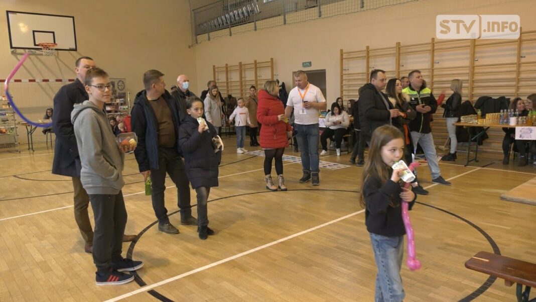 „Lubimy pomagać”. Lokalna społeczność Klimontowa zorganizowała akcję pomocy dla Rafała Króla. Zebrano ponad 11 tysięcy złotych!