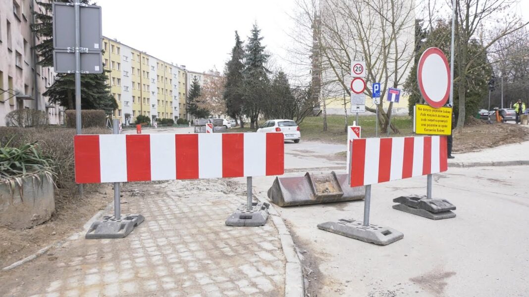 Ruszył remont ulicy Żółkiewskiego w Sandomierzu. Prace będą prowadzone etapami