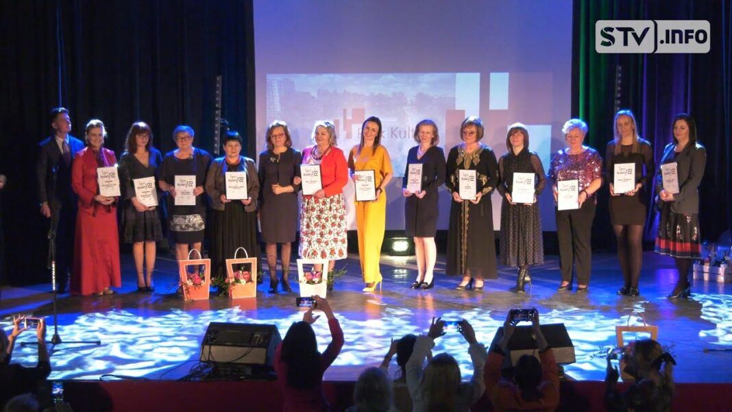 Gala „Kobieta 22” w Starachowicach. Inspirujące panie z naszego regionu docenione laurem