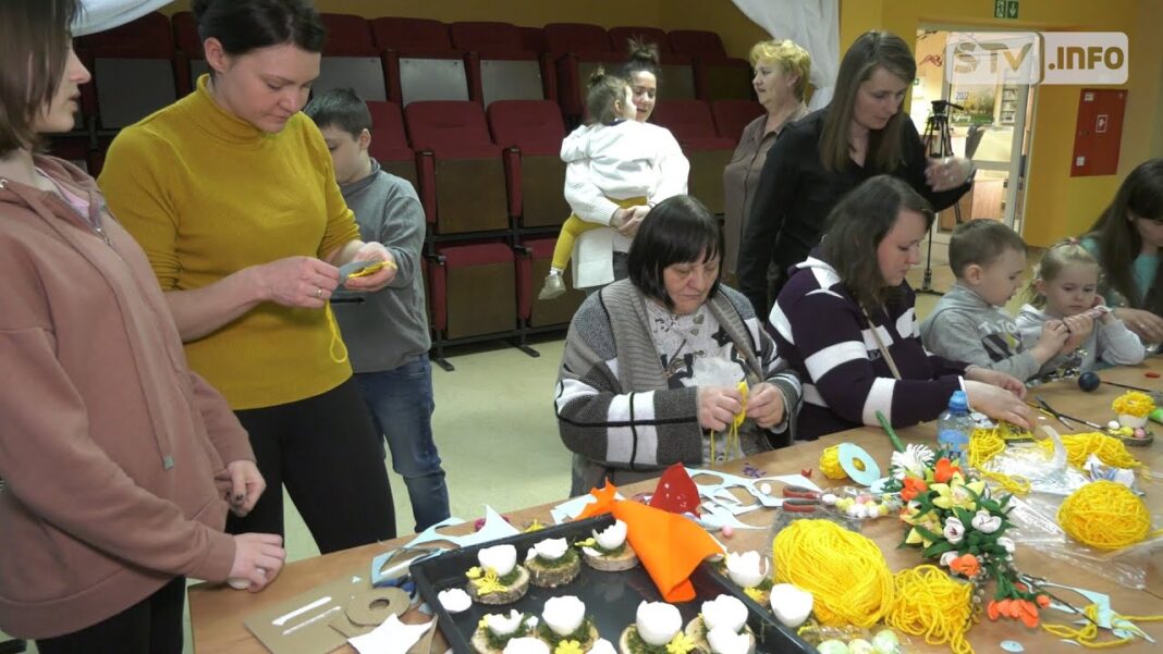 W Rytwianach czuć święta. Były wspólne warsztaty tworzenia palm, zdobienia pisanek i dekorowania babeczek