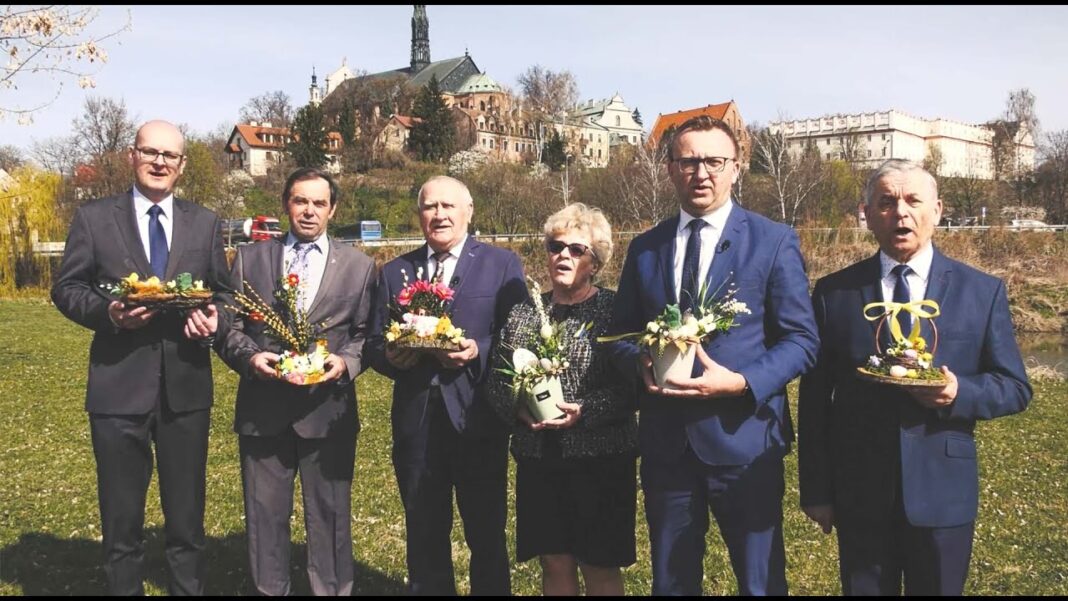 Świąteczne życzenia od Zarządu Powiatu Sandomierskiego