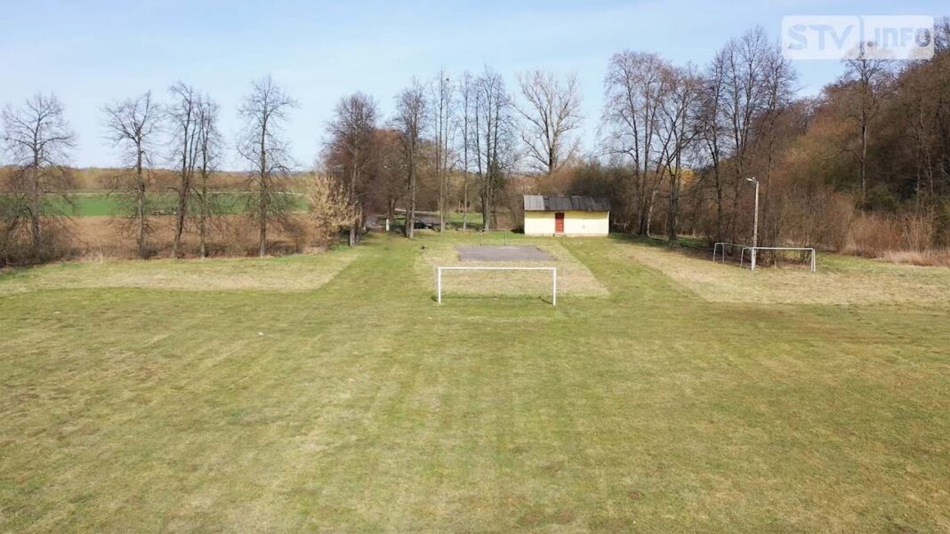 Zapomniany stadion miejski w Zawichoście zyska nowe życie. Będzie piękny kompleks sportowy!