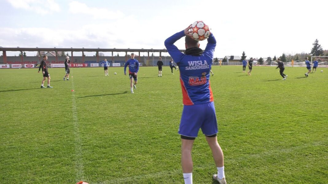 Wisła Sandomierz odrabia zaległości. Już jutro wyjazdowy mecz z Podlasiem Biała Podlaska