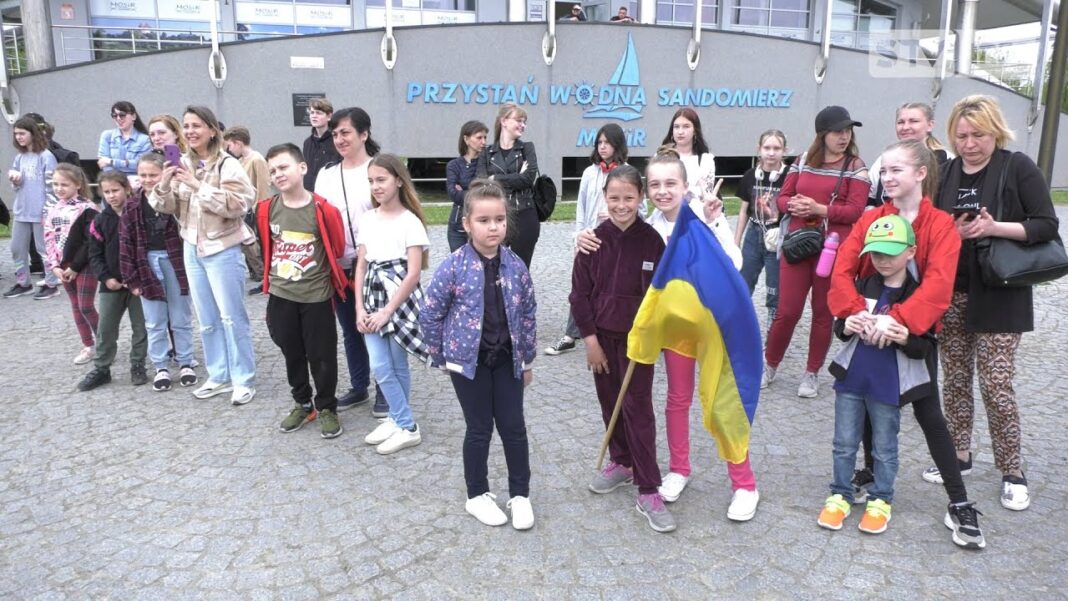 Integracja Sandomierzan z Ukraińcami. Na bulwarze Piłsudskiego trwa piknik solidarnościowy