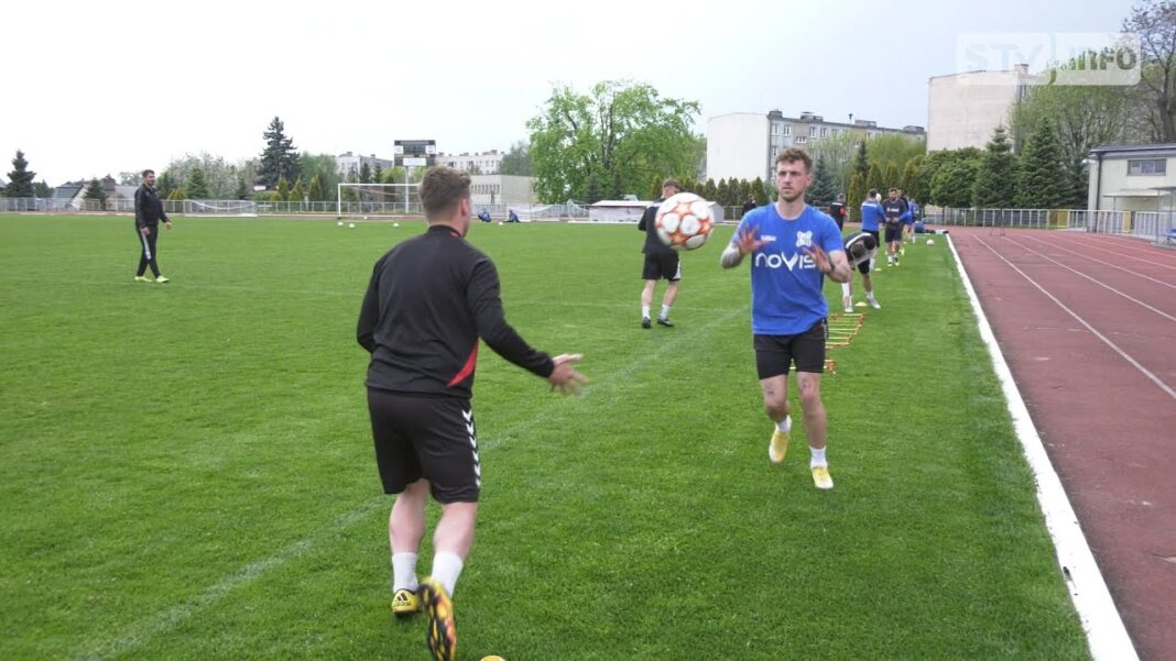 Już jutro piłkarskie derby. Wisła Sandomierz zmierzy się z Siarką Tarnobrzeg
