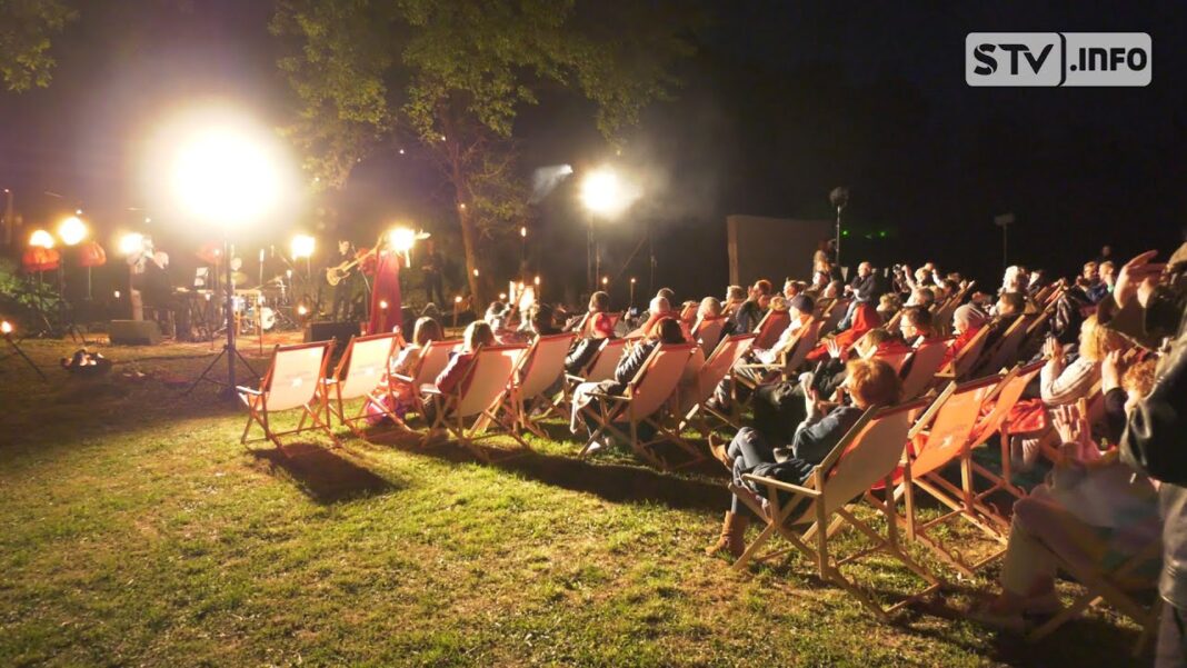 Magiczny koncert Joanny Aleksandrowicz w ruinach Zamku w Międzygórzu