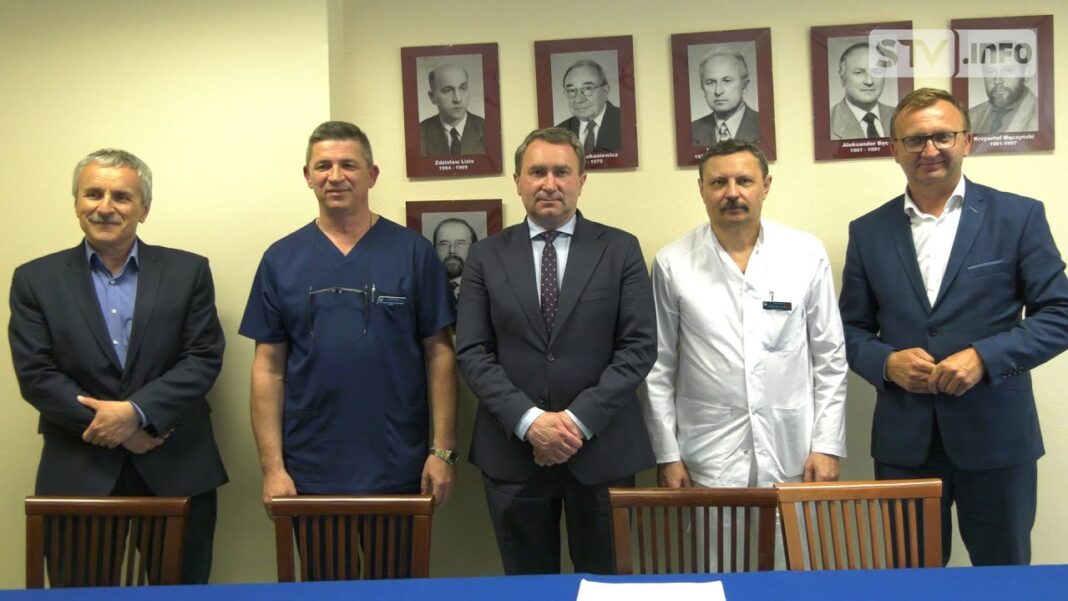 Blisko 900 zabiegów na neurochirurgii w Sandomierzu. Konferencja dyrektora szpitala dr Marka Kosa