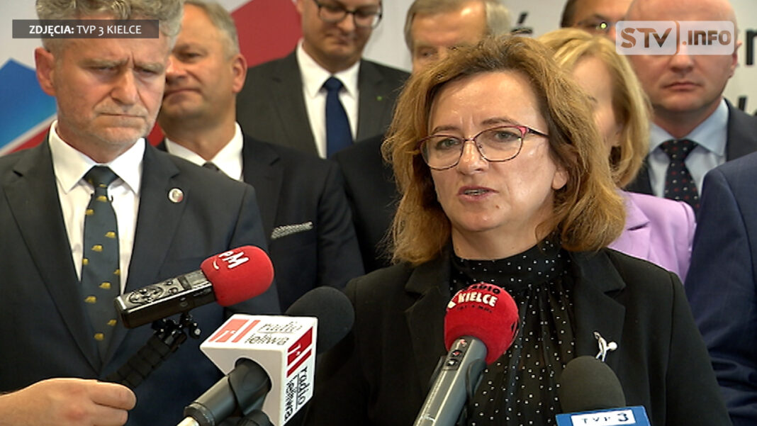Konferencja poseł Agaty Wojtyszek. Świętokrzyskie gminy z pieniędzmi z tzw. funduszu popegeerowskiego