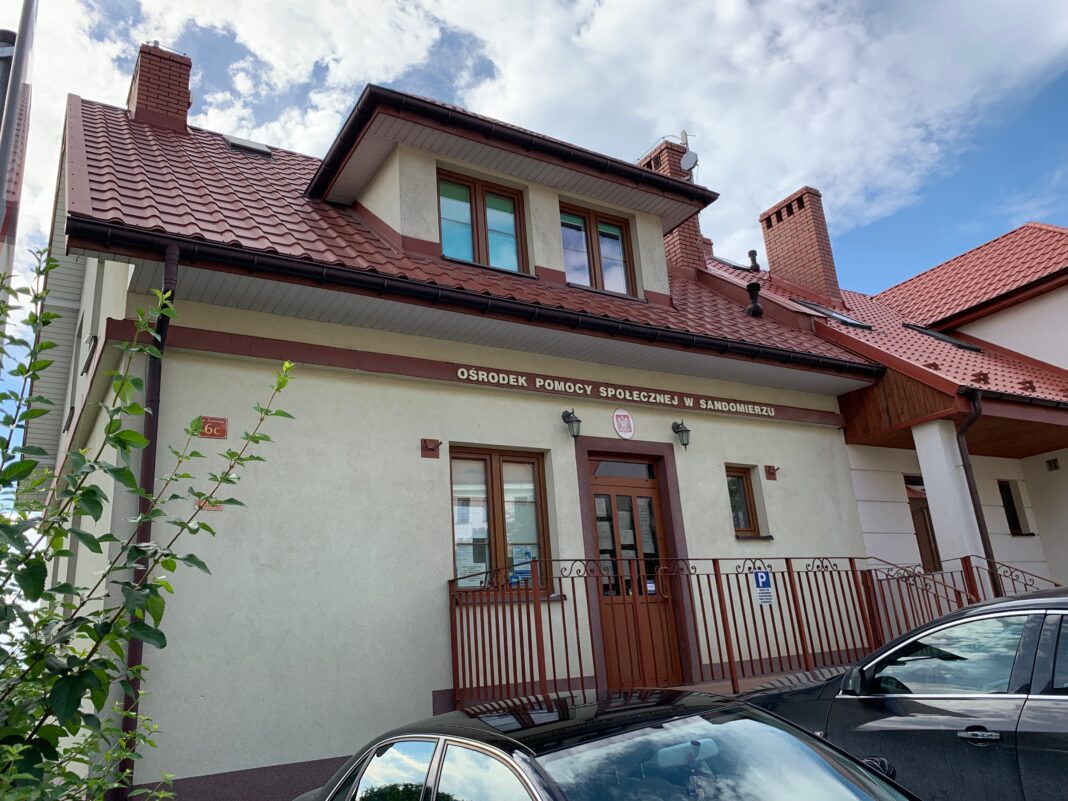 Brakuje pieniędzy w budżecie Sandomierza, więc gmina sprzedaje budynek na Starówce