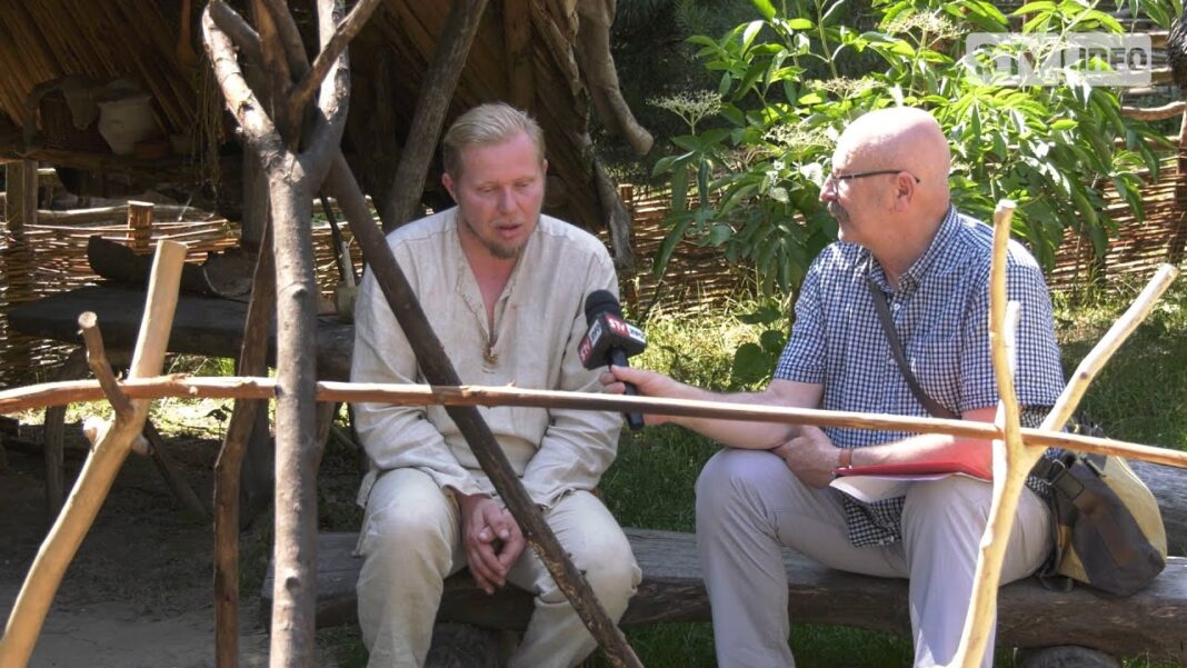 Tu przeniesiesz się 5.5 tysiąca lat wstecz. Z kamerą w Osadzie Neolitycznej w Kopcu