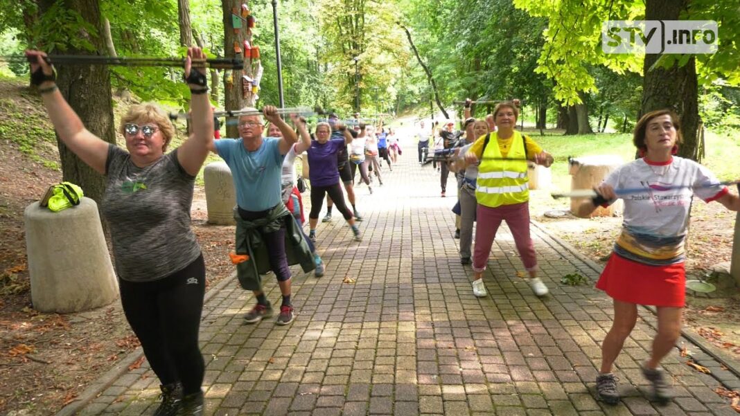 Instruktorzy nordic walking z całej Polski spotkali się w Sandomierzu