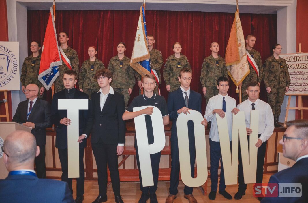 Sandomierska Marmolada świętowała 75-lecie. Dwustu absolwentów pojawiło się na zjeździe