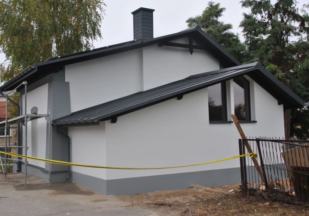 Harcerze z Opatowa ocieplają siedzibę przed zimą. Część prac wykonają własnoręcznie