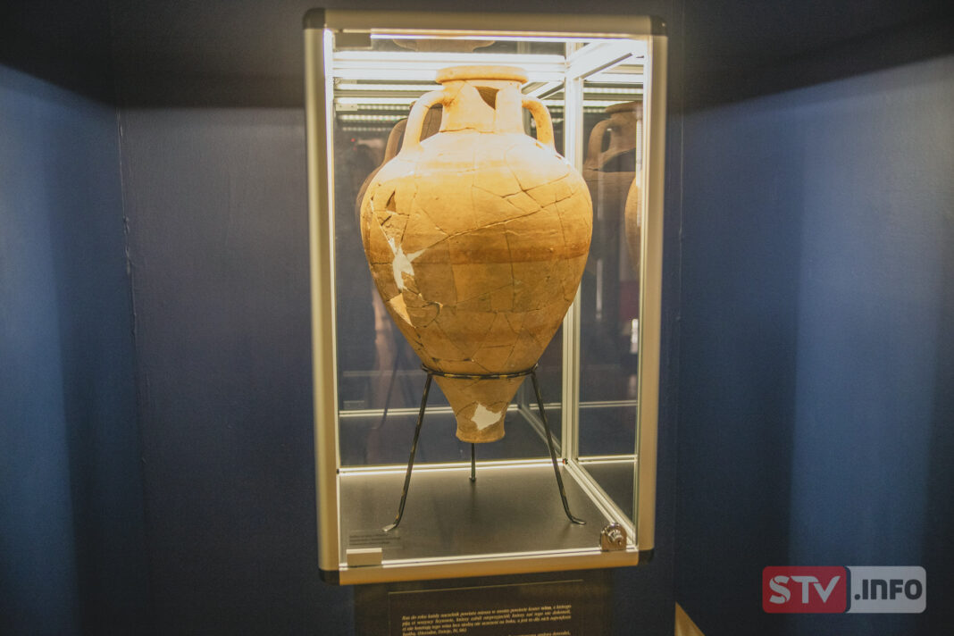 Archeologiczne odkrycia z Chotyńca w sandomierskim muzeum. Wśród nich unikatowa grecka amfora