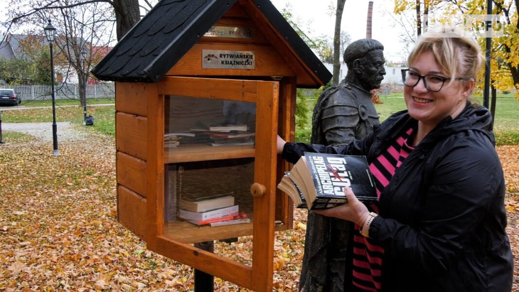RYTWIAŃSKIE KSIĄŻNICZKI. Małe biblioteczki mają promować czytelnictwo i ideę wymieniania się książkami