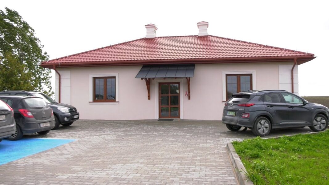 Mieszkańcy Kaczyc w gminie Lipnik mają nową świetlicę. Będzie to miejsce spotkań i zabaw