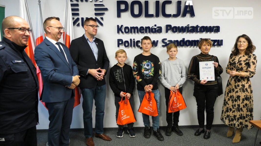 Uczniowie z Obrazowa najlepsi w konkursie „Bezpieczeństwo na piątkę”