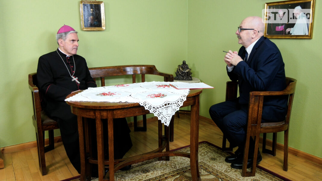 Biskup Krzysztof Nitkiewicz: Musimy się wyciszyć i skupić na istocie świąt