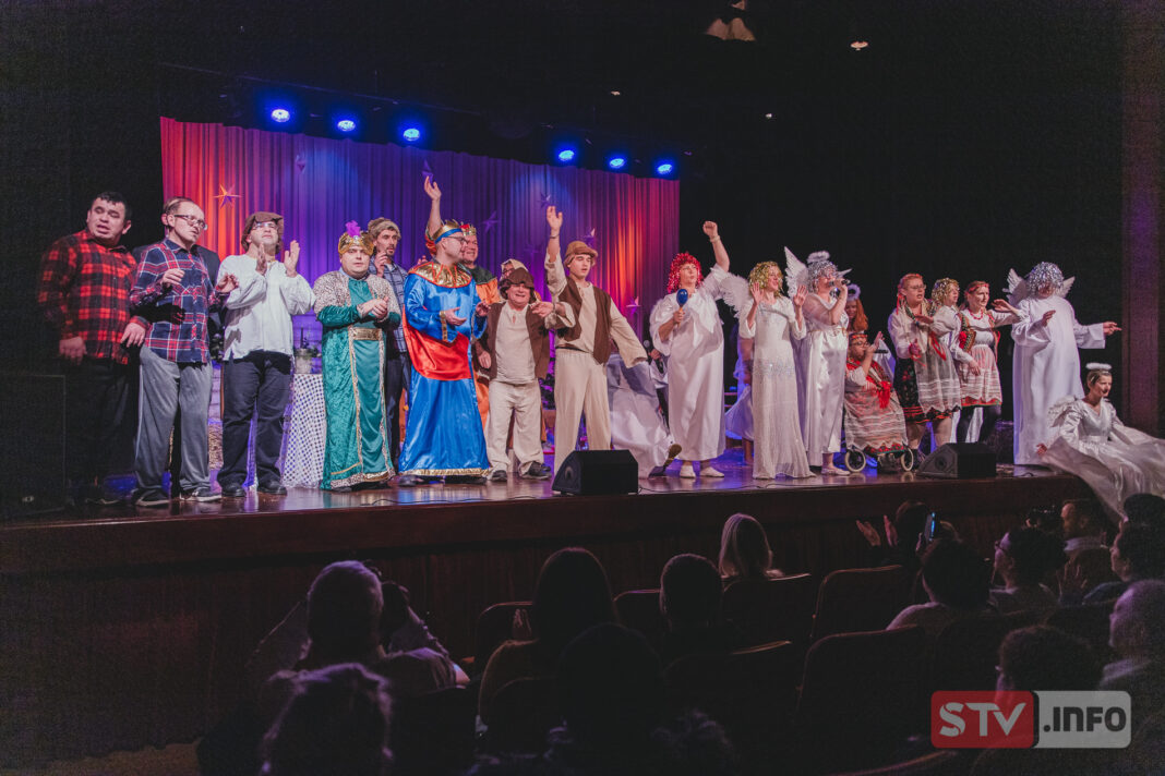 Przepiękne jasełka zaprezentowali podopieczni Warsztatu Terapii Zajęciowej w Połańcu