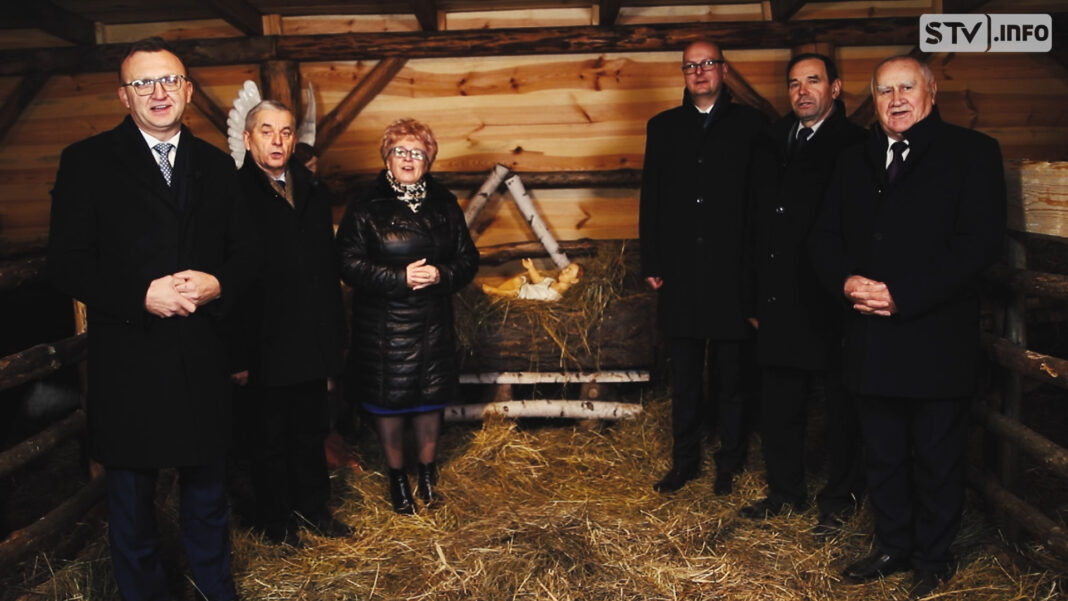 ŻYCZENIA ŚWIĄTECZNE OD ZARZĄDU I RADY POWIATU SANDOMIERSKIEGO