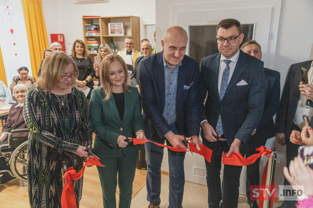 Seniorzy z Sandomierza wreszcie mają wspólny dom. SENIOR+ powstał na ulicy Baczyńskiego