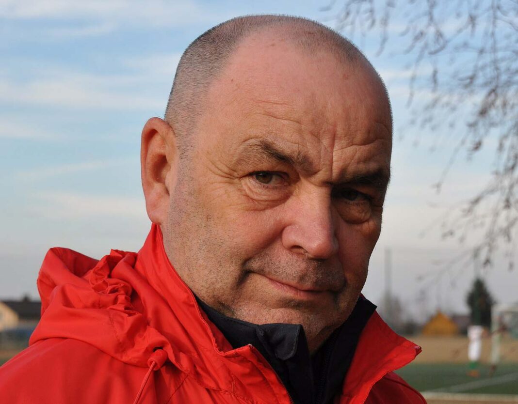 Paweł Rybus nie będzie już trenerem Alitu Ożarów. Co jest powodem fali zmian personalnych?