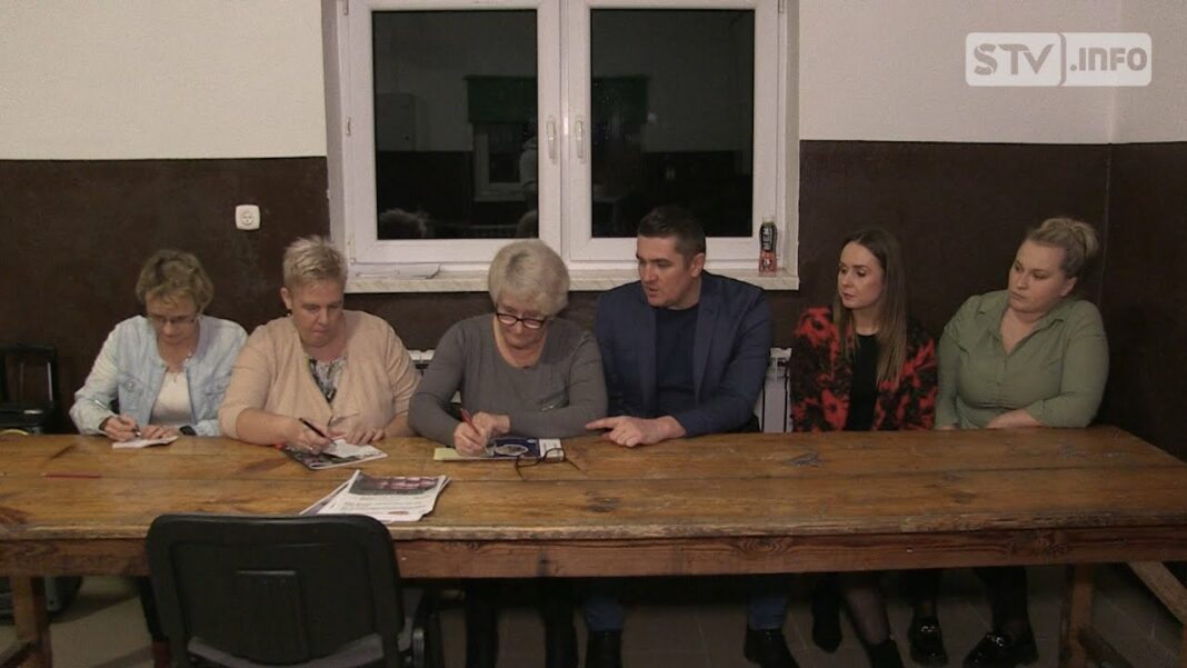 „Żurawianki” piekły chleb z przepisu wójta Krzysztofa Tworka