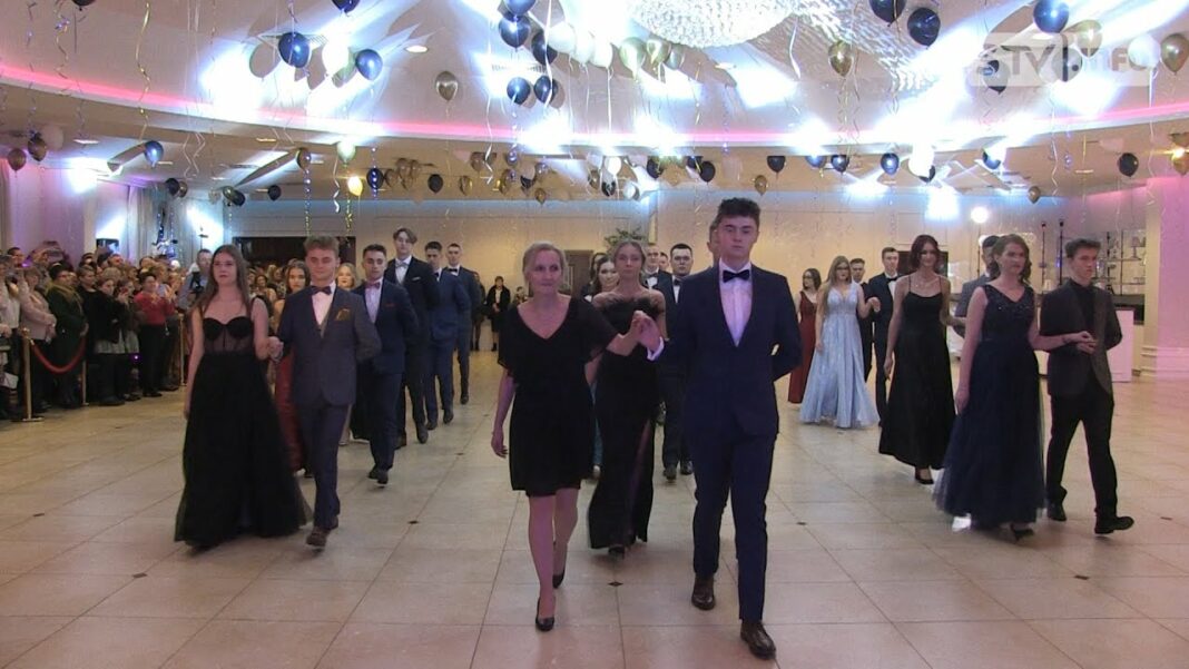 STUDNIÓWKA: II Liceum Ogólnokształcące im. Tadeusza Kościuszki w Sandomierzu