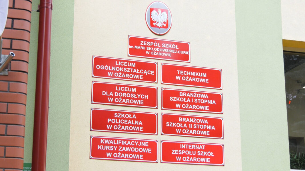 Sprawa byłego dyrektora z Ożarowa w prokuraturze