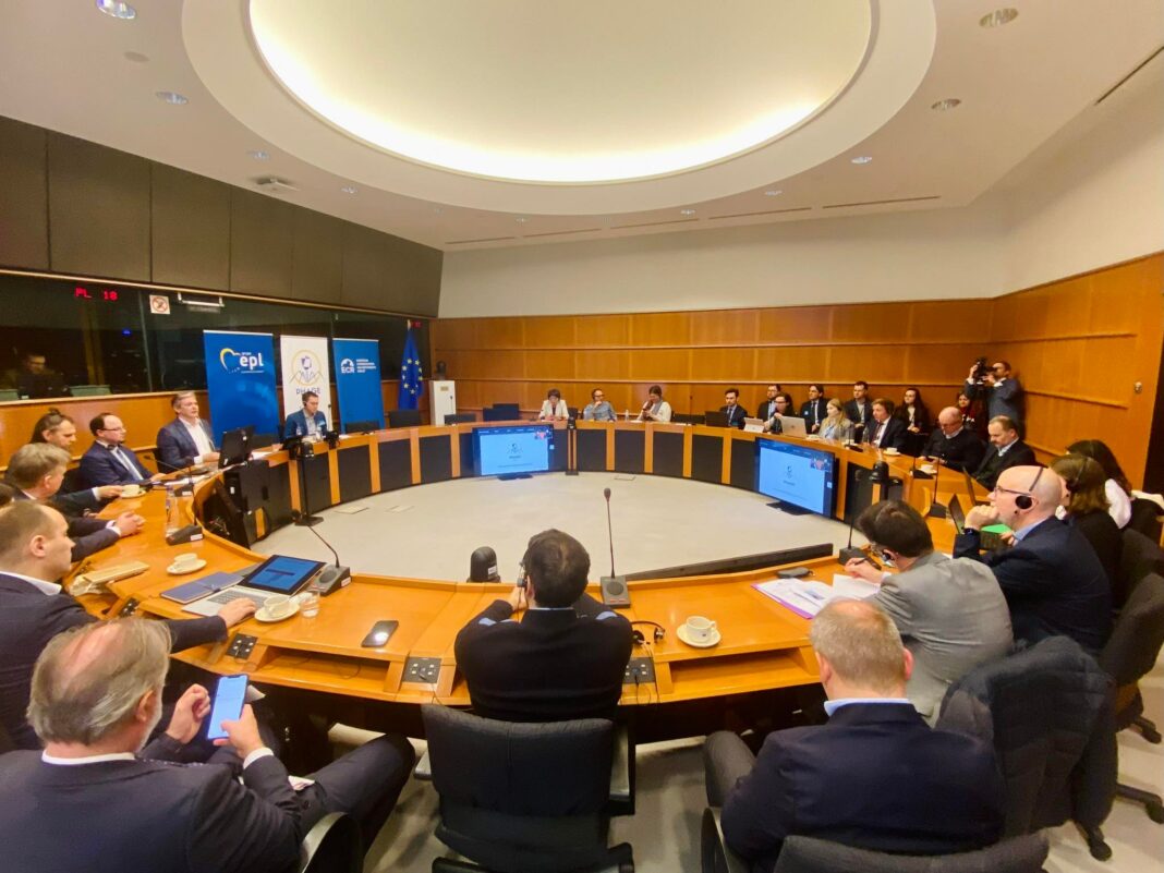 Świętokrzyski europoseł PSL Adam Jarubas członkiem specjalnej komisji ds. zdrowia w Parlamencie Europejskim