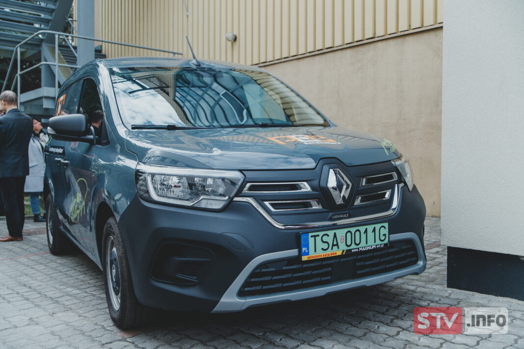 Produkujemy prąd – zmieniamy samochody. PEC Sandomierzu zakupiło elektryka