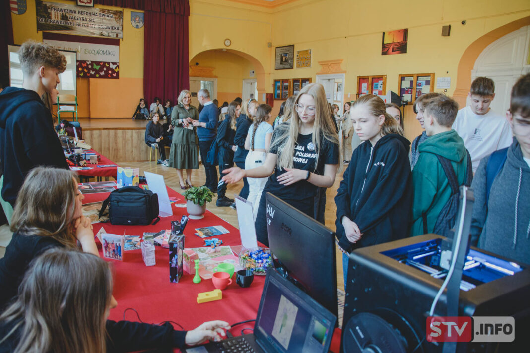 Dni otwarte w „ekonomiku” i „budowlance”. Szkoły kusiły ofertą edukacyjną