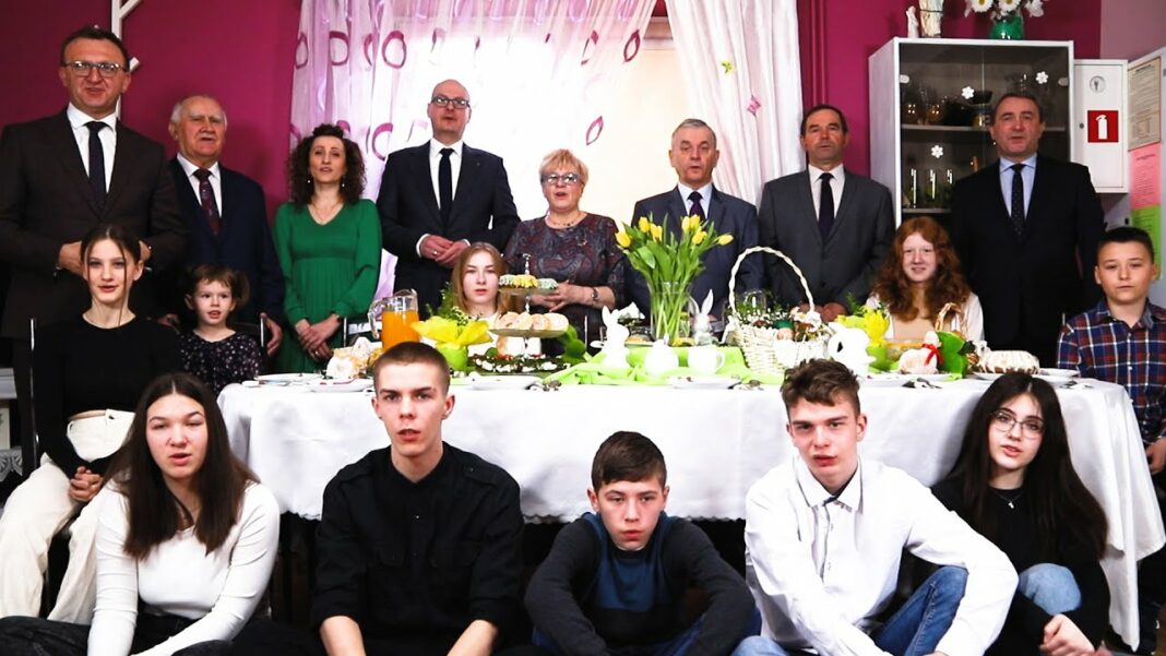 Życzenia na Wielkanoc od zarządu i rady Powiatu Sandomierskiego