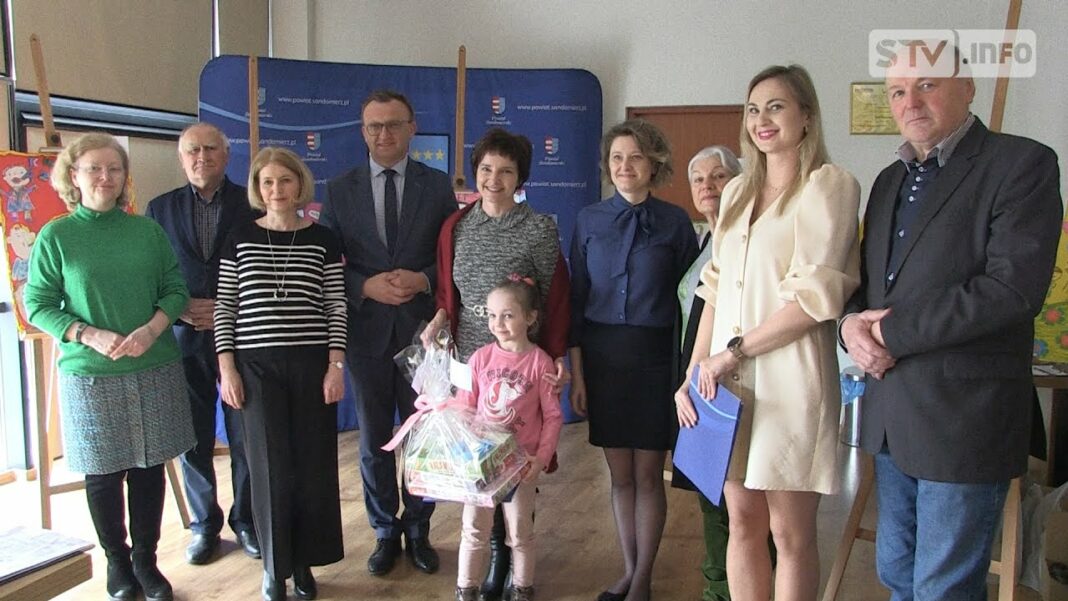 Przedszkolaki malowały plakaty z logopedą w akcji. Rozstrzygnięcie konkursu za nami