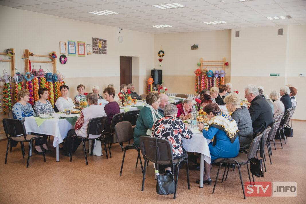 Seniorzy biesiadowali w Czyżowie. Smaczna inicjatywa koła gospodyń