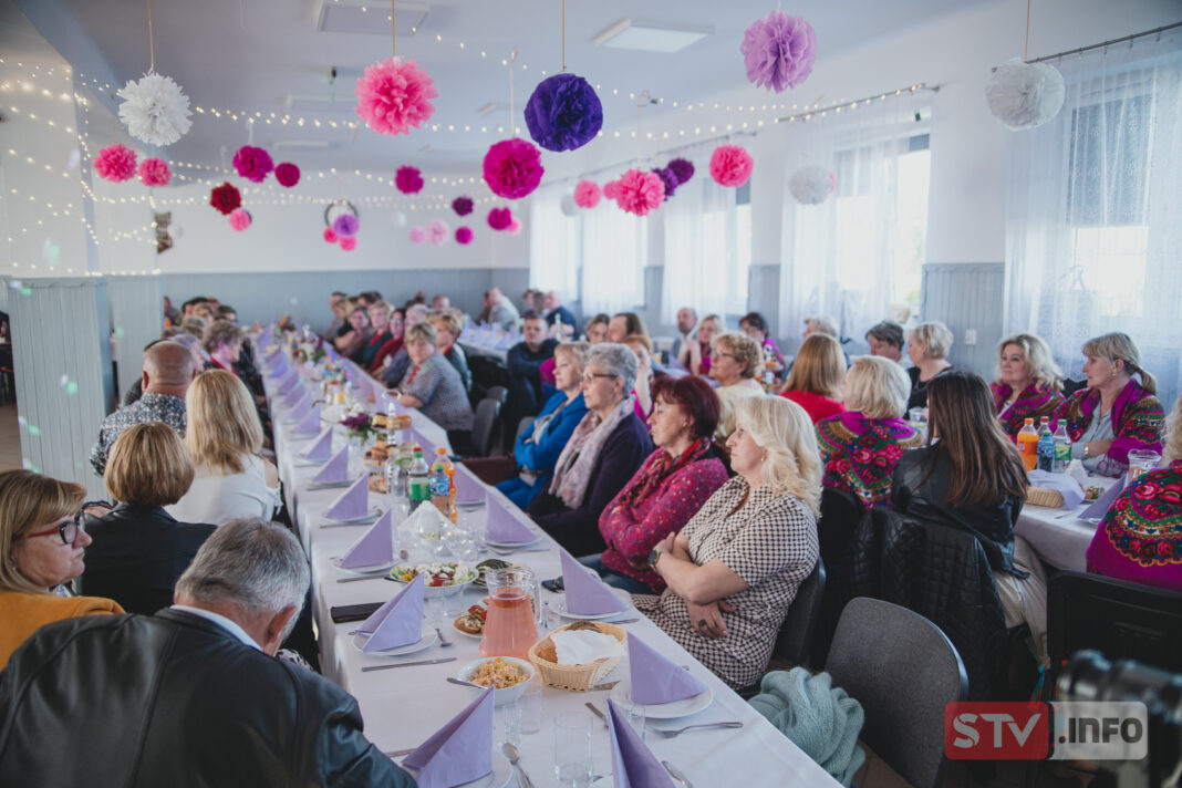 Fundacja Polemika zaprosiła przedstawicieli stowarzyszeń do wspólnej integracji