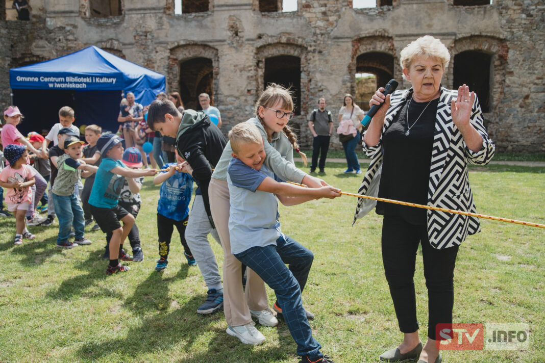 Magiczna zabawa w Ujeździe. Dzień dziecka przyciągnął tłumy do Krzyżtoporu