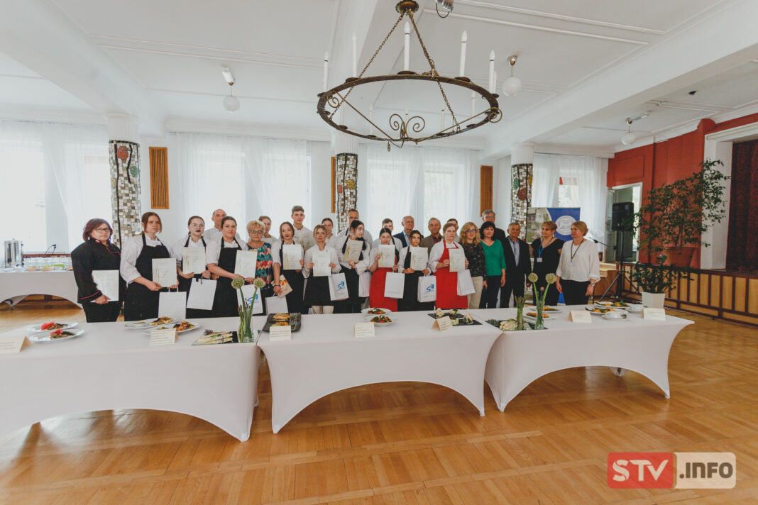 Szparagowe szaleństwo w sandomierskiej „marmoladzie”. Tarta królową konkursu