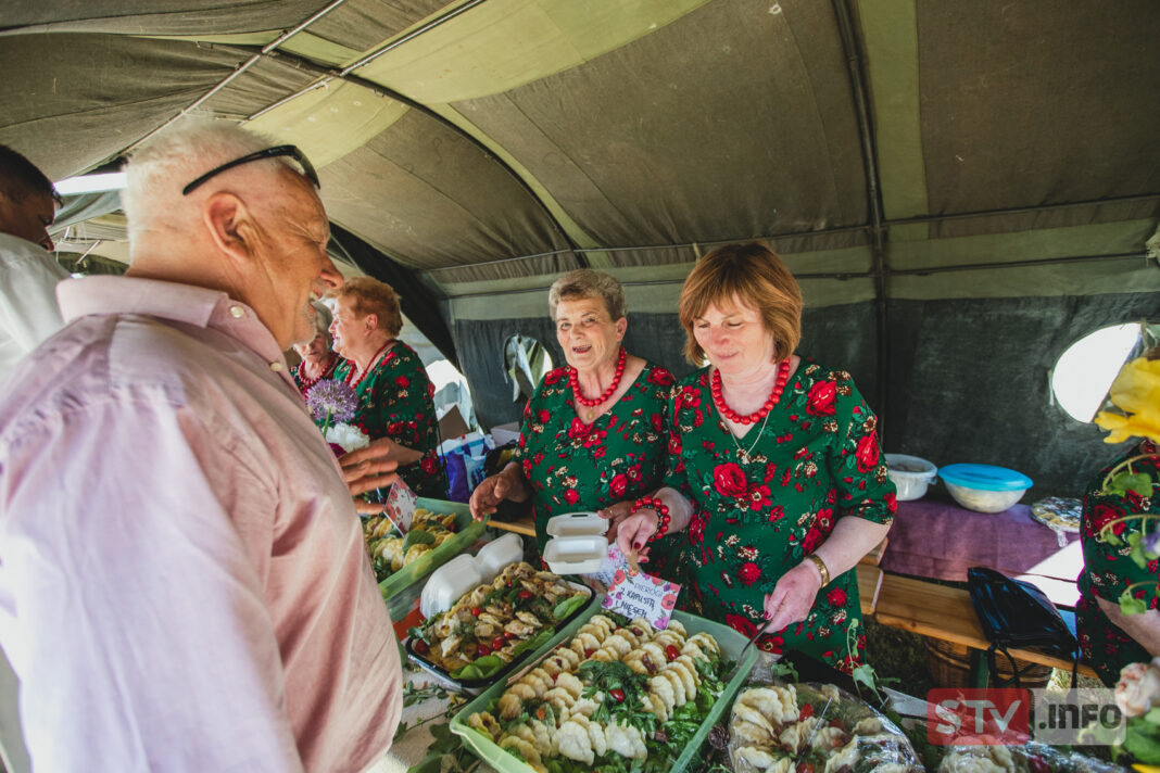 Festiwal pierogów i tłumy smakoszy. Świetna zabawa w Łoniowie dla dzieci i dorosłych