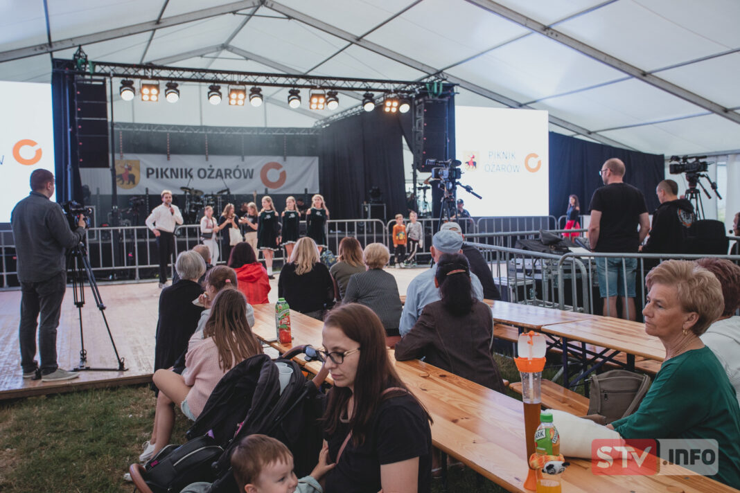 Udany piknik w Ożarowie. Wspólna impreza samorządu i cementowni