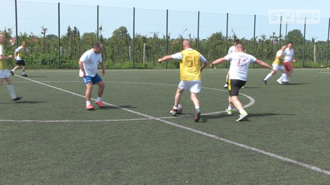 Samorządowcy z Obrazowa wygrali turniej. Piłkarskie zmagania na orliku